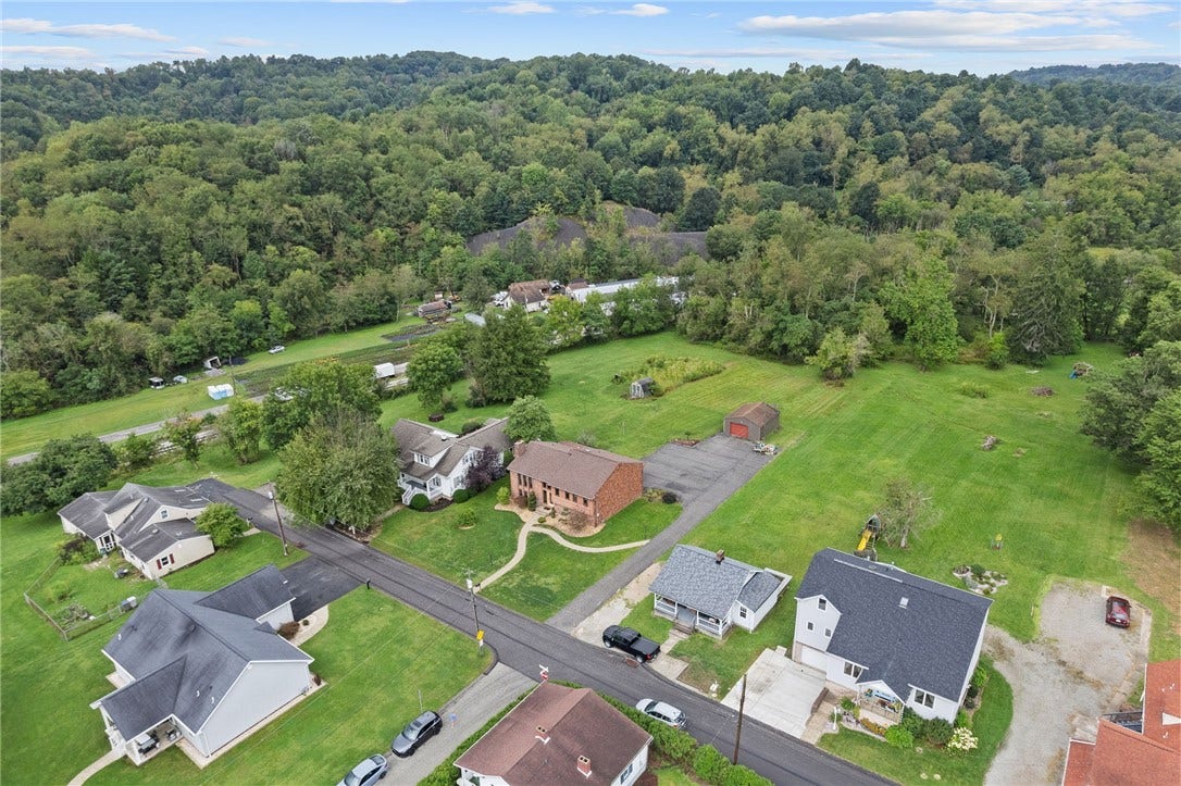 114 Kuchinic St., Venetia, PA 15367