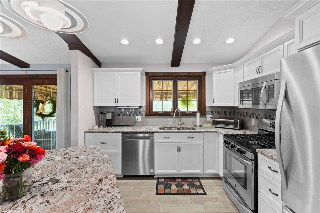 114 Kuchinic St., Venetia, PA 15367