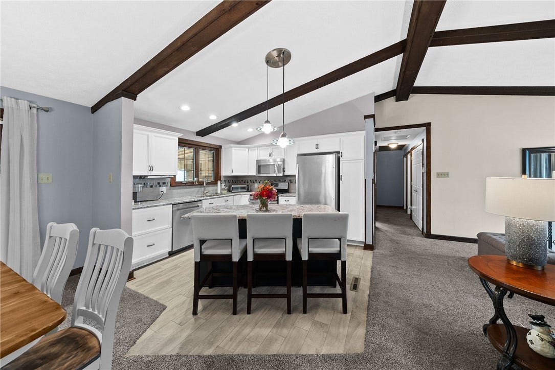 114 Kuchinic St., Venetia, PA 15367
