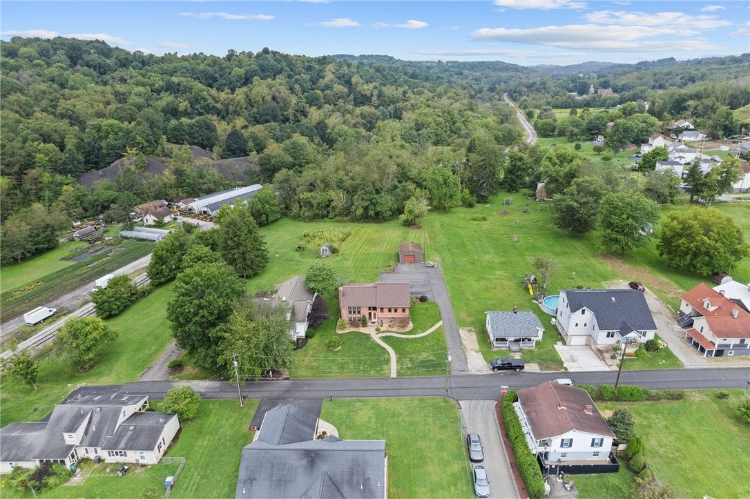 114 Kuchinic St., Venetia, PA 15367