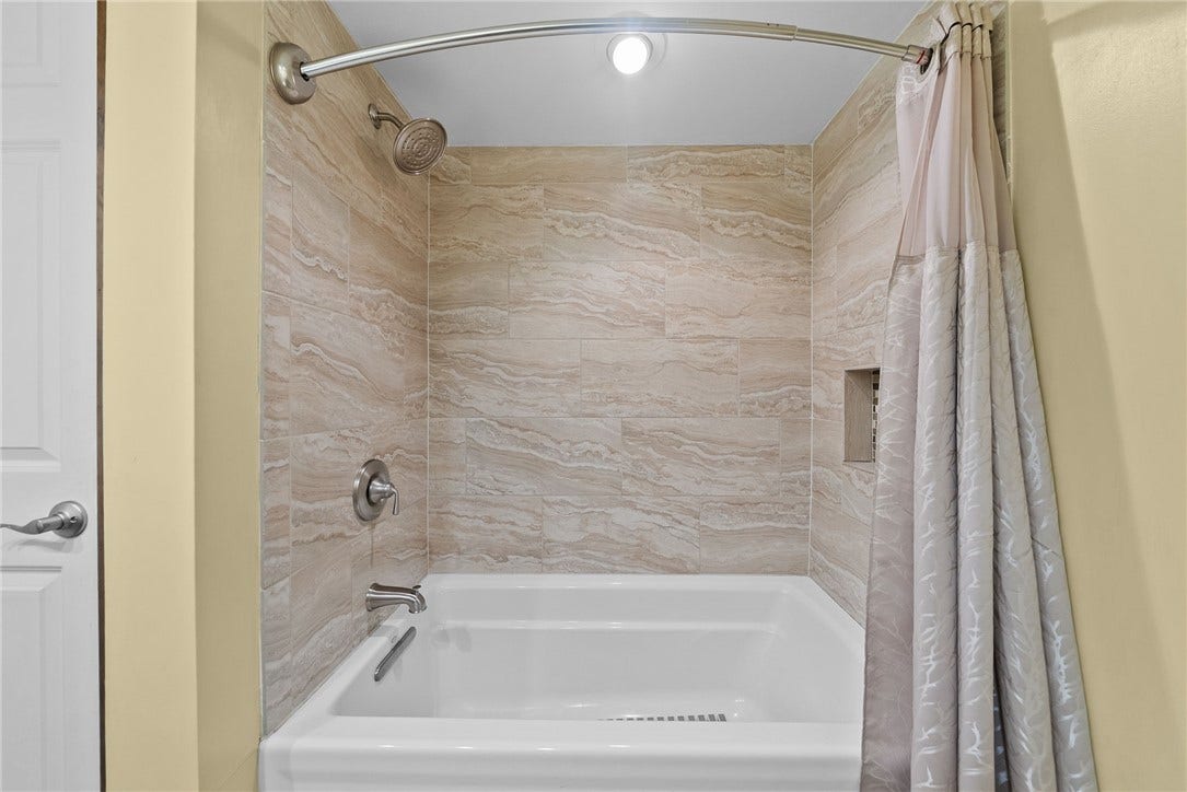 114 Kuchinic St., Venetia, PA 15367