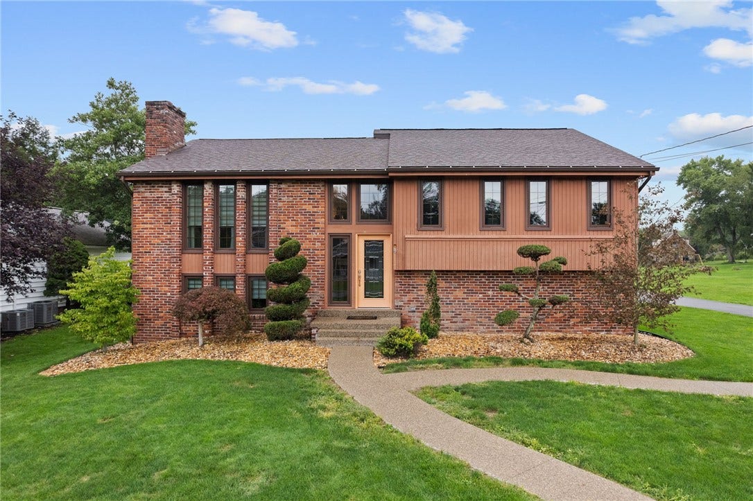 114 Kuchinic St., Venetia, PA 15367