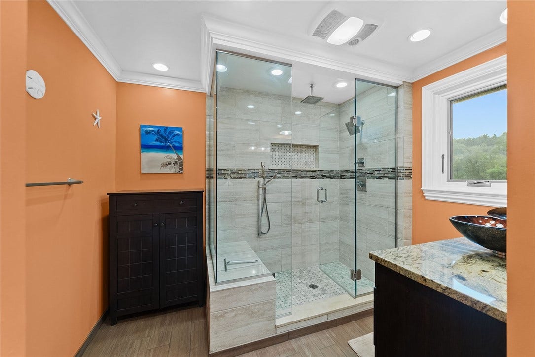114 Kuchinic St., Venetia, PA 15367