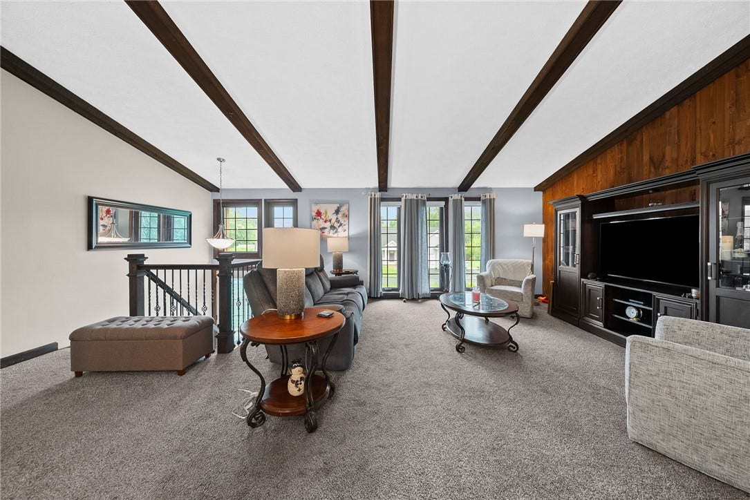 114 Kuchinic St., Venetia, PA 15367