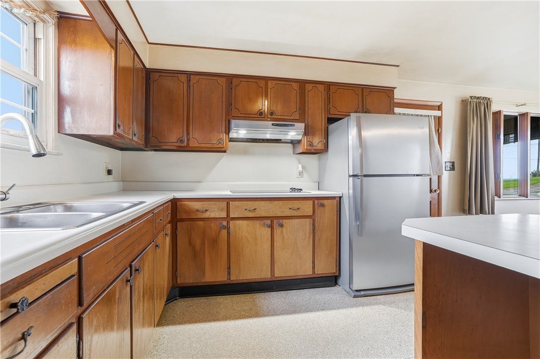 1210 Mount Pleasant Rd, West Newton, PA 15089