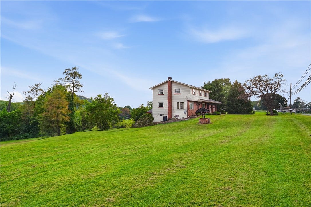 1210 Mount Pleasant Rd, West Newton, PA 15089