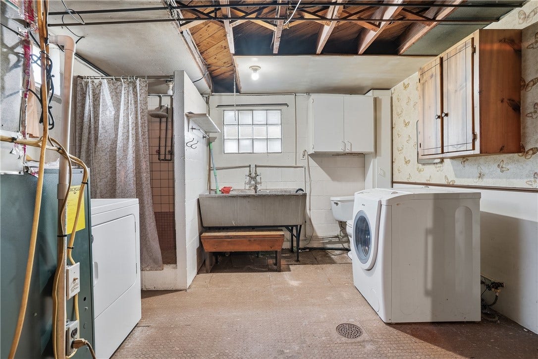 1210 Mount Pleasant Rd, West Newton, PA 15089