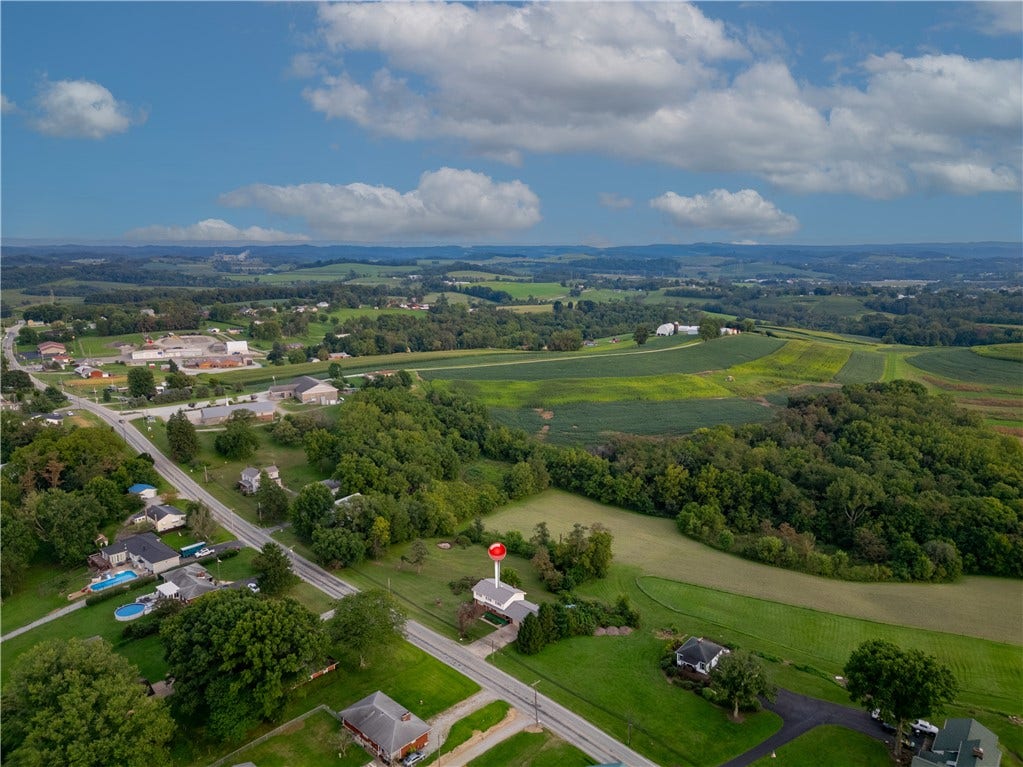 1210 Mount Pleasant Rd, West Newton, PA 15089