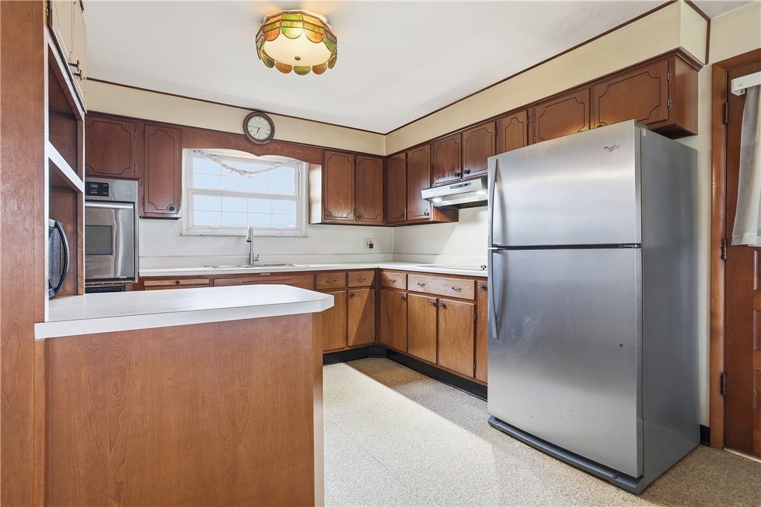 1210 Mount Pleasant Rd, West Newton, PA 15089