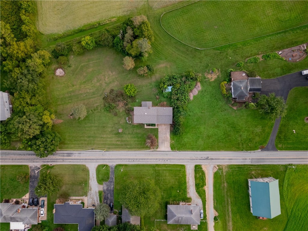 1210 Mount Pleasant Rd, West Newton, PA 15089