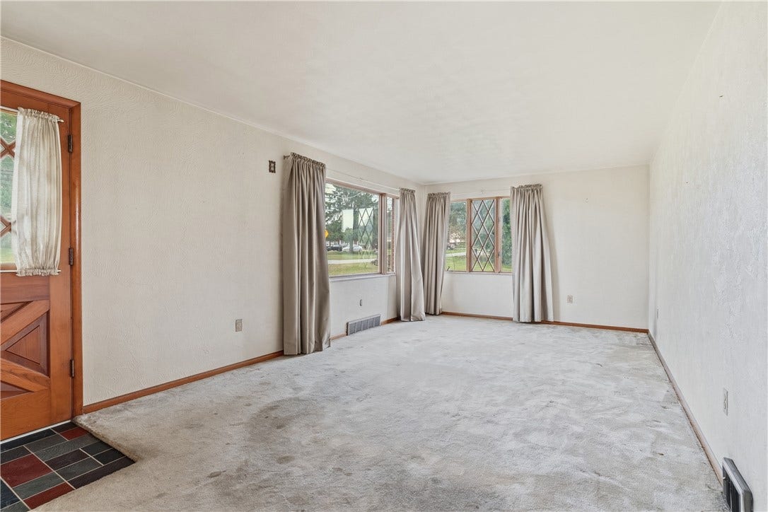 1210 Mount Pleasant Rd, West Newton, PA 15089