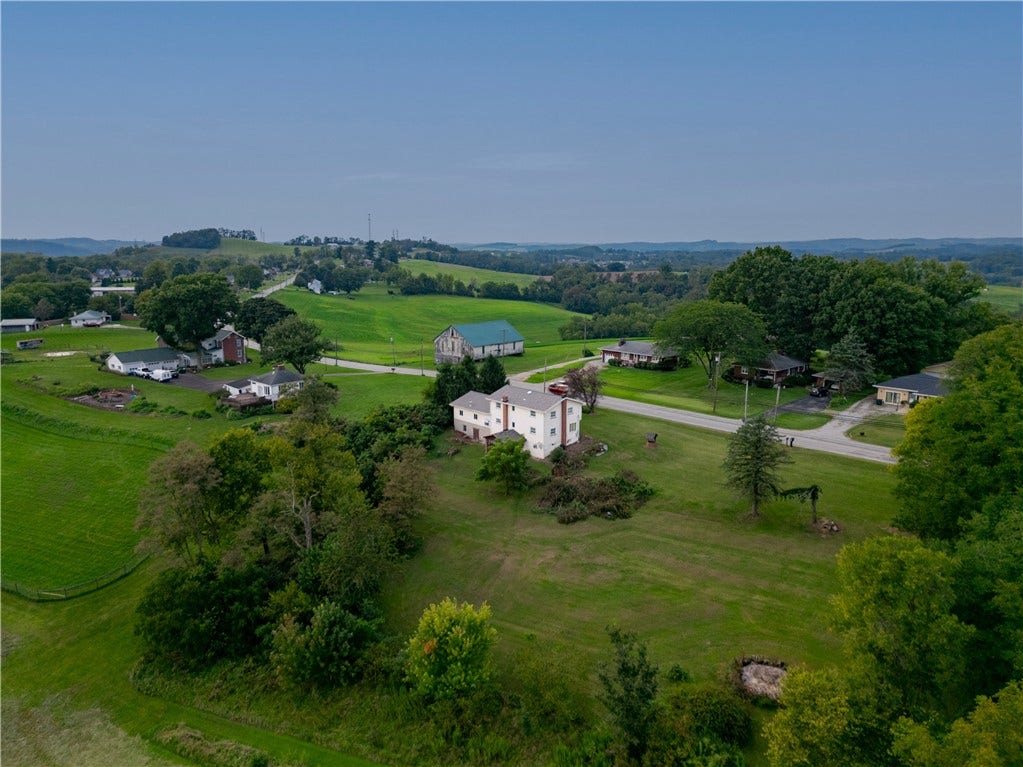 1210 Mount Pleasant Rd, West Newton, PA 15089