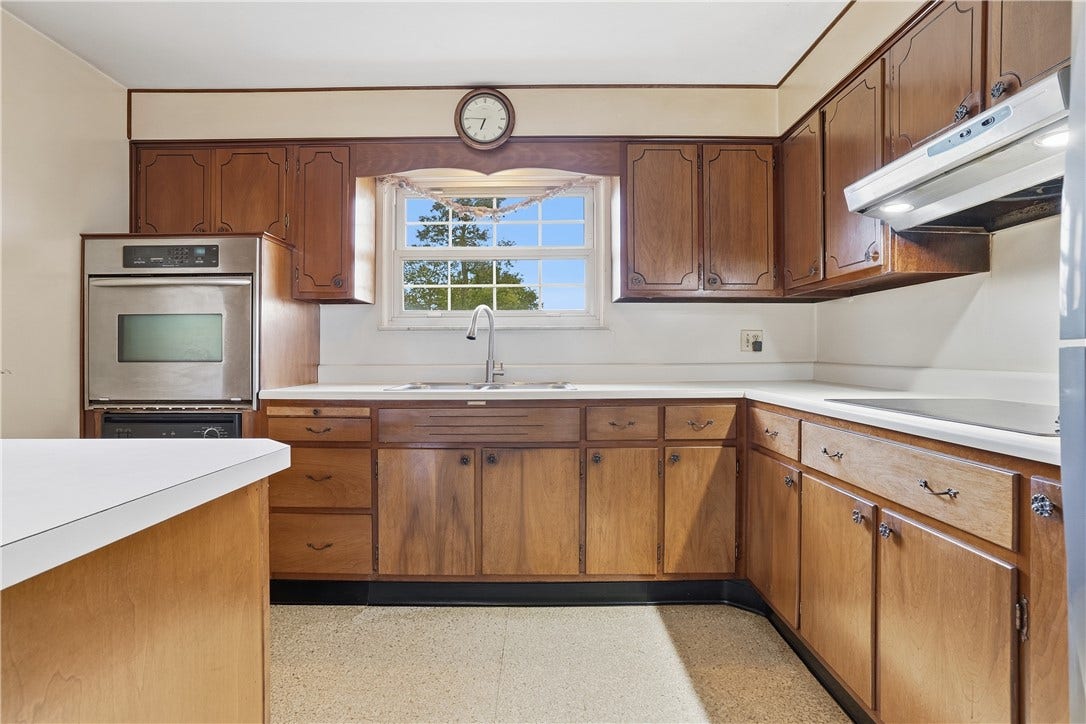 1210 Mount Pleasant Rd, West Newton, PA 15089