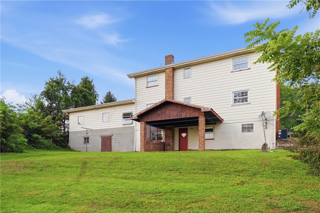 1210 Mount Pleasant Rd, West Newton, PA 15089
