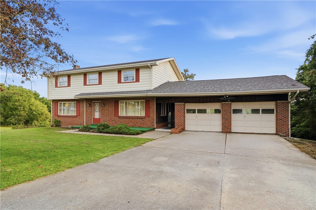 1210 Mount Pleasant Rd, West Newton, PA 15089