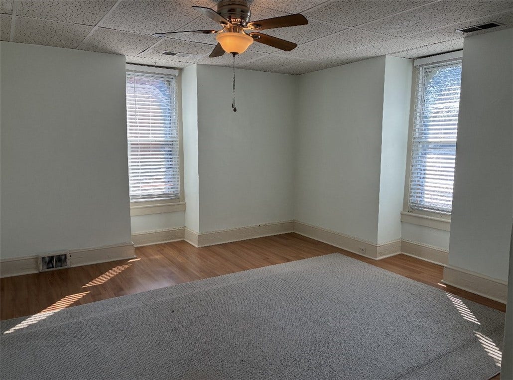 6016 Walnut St, Pittsburgh, PA 15206
