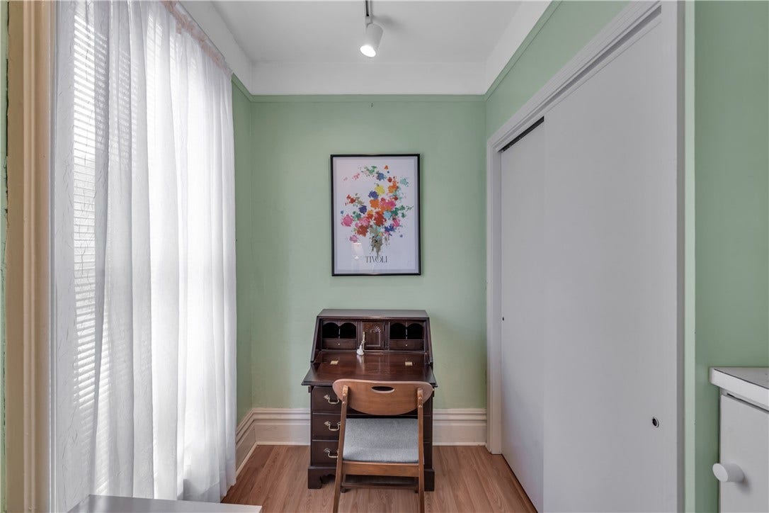 6016 Walnut St, Pittsburgh, PA 15206