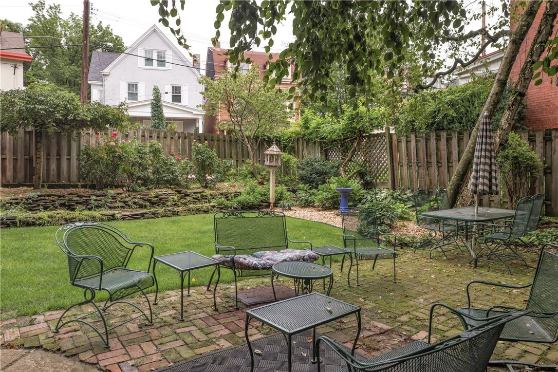 6016 Walnut St, Pittsburgh, PA 15206