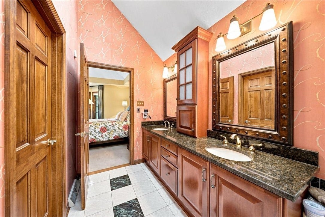 114 Hidden Valley Ct, Sewickley, PA 15143