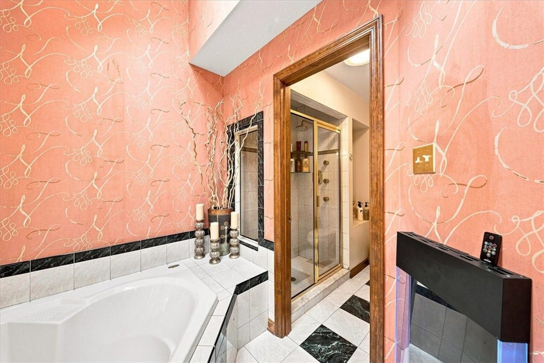 114 Hidden Valley Ct, Sewickley, PA 15143