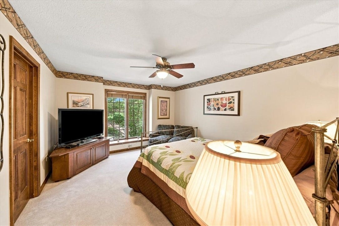 114 Hidden Valley Ct, Sewickley, PA 15143