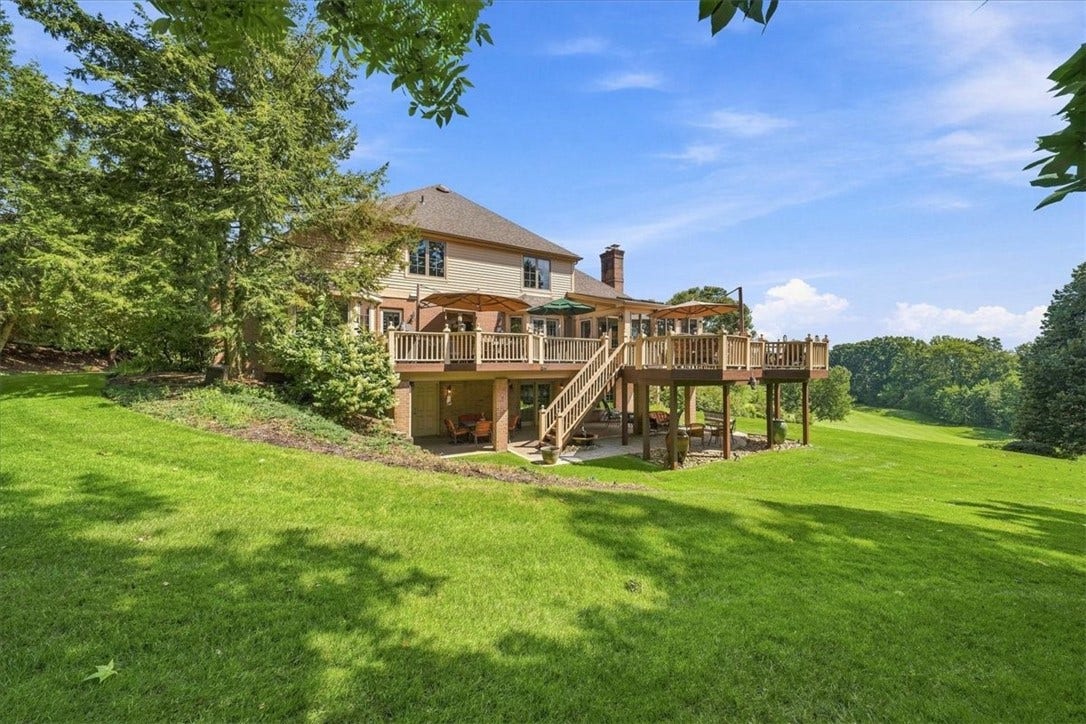 114 Hidden Valley Ct, Sewickley, PA 15143