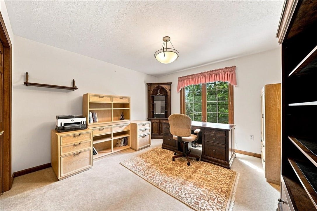 114 Hidden Valley Ct, Sewickley, PA 15143