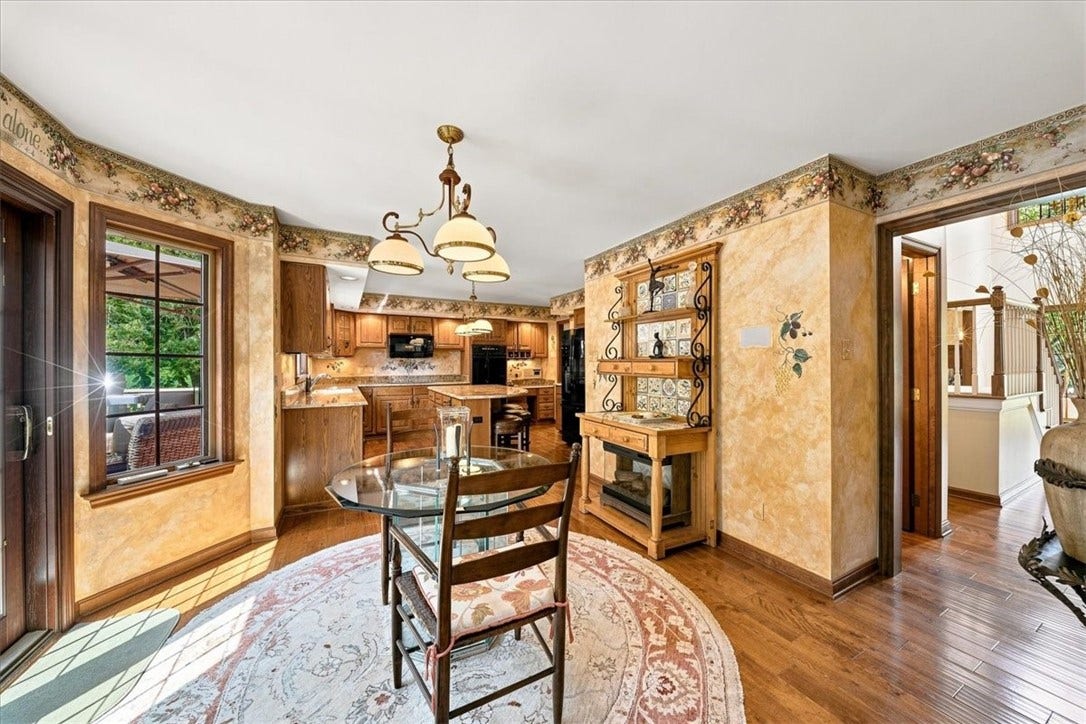 114 Hidden Valley Ct, Sewickley, PA 15143