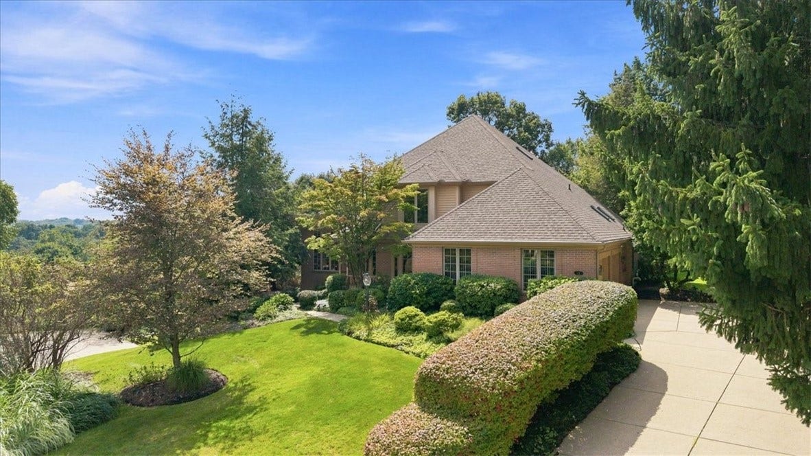 114 Hidden Valley Ct, Sewickley, PA 15143