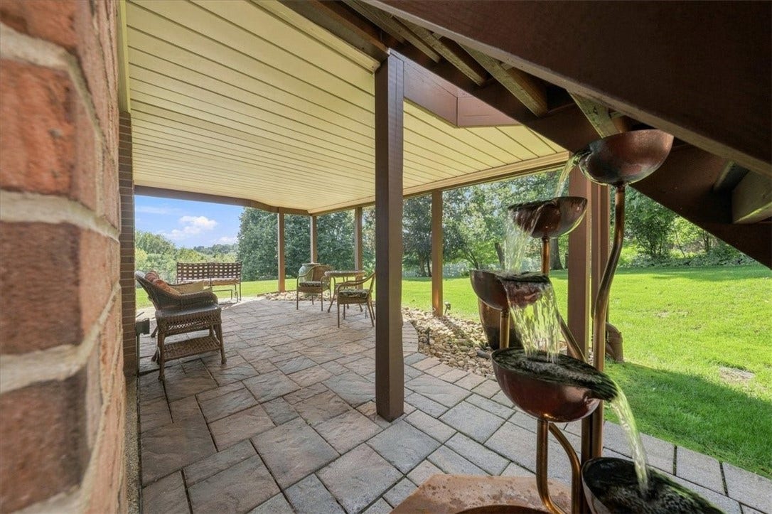 114 Hidden Valley Ct, Sewickley, PA 15143
