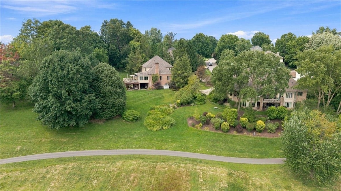 114 Hidden Valley Ct, Sewickley, PA 15143