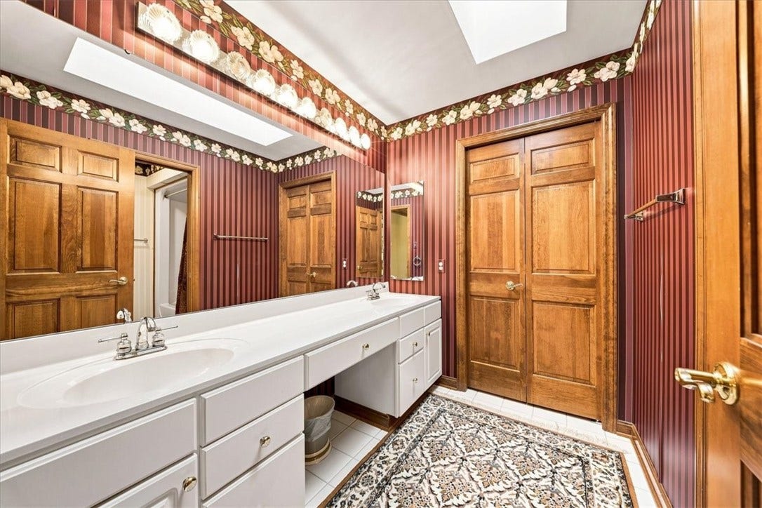 114 Hidden Valley Ct, Sewickley, PA 15143