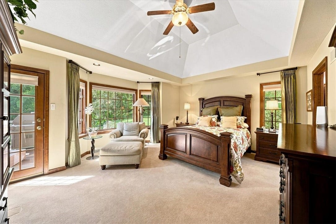 114 Hidden Valley Ct, Sewickley, PA 15143