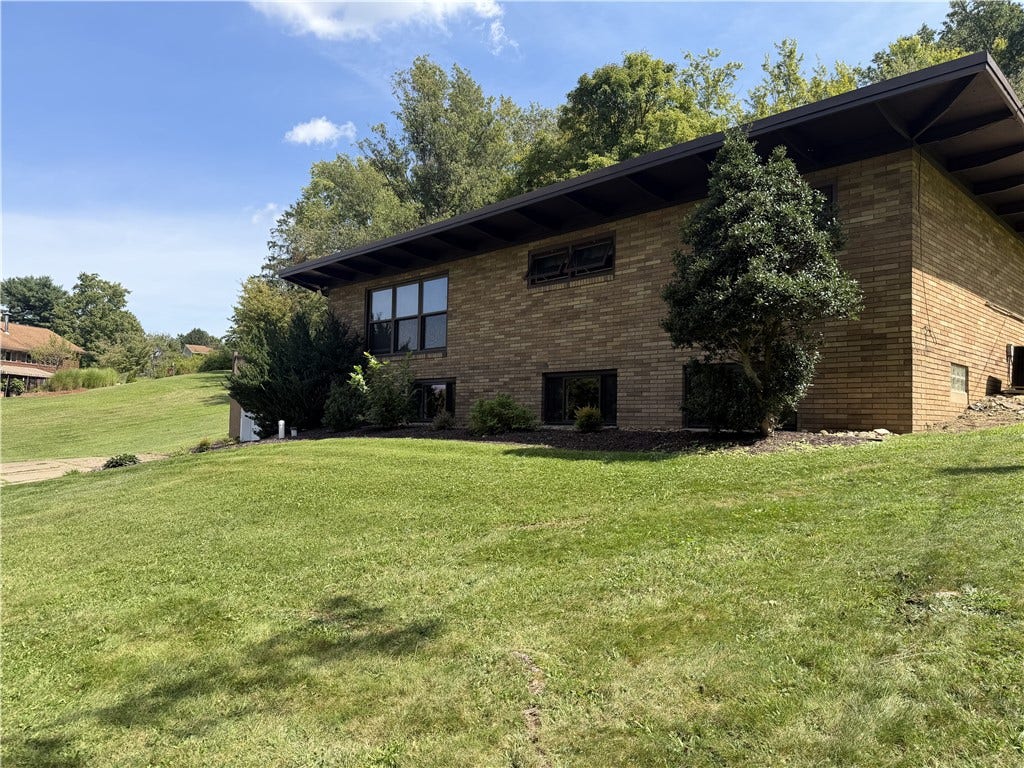 311 Whitetail Ln, Greensburg, PA 15601