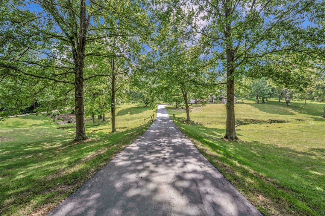 429 Church Hill Rd, Venetia, PA 15367