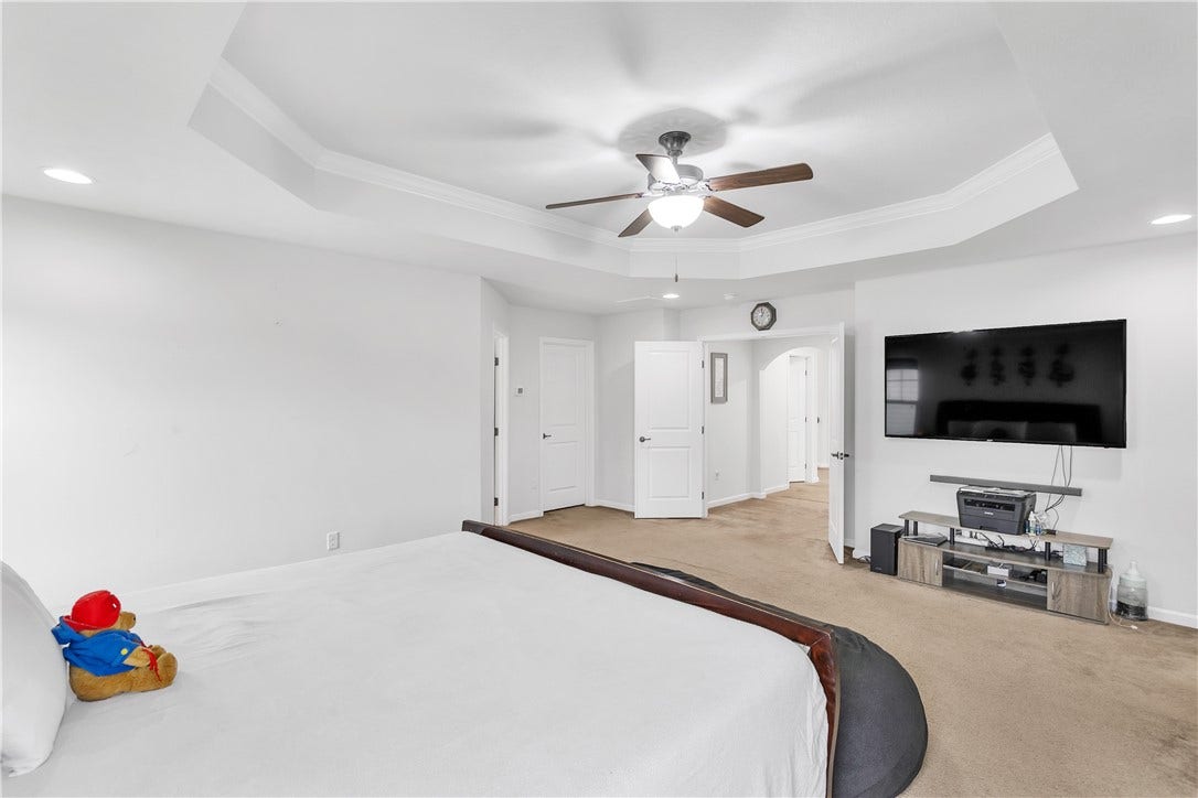 602 Chilliwack Ln, Mars, PA 16046
