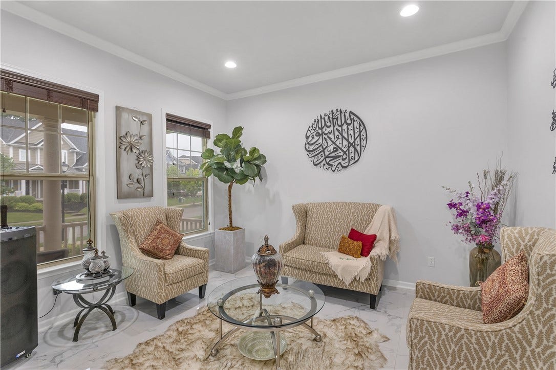 602 Chilliwack Ln, Mars, PA 16046