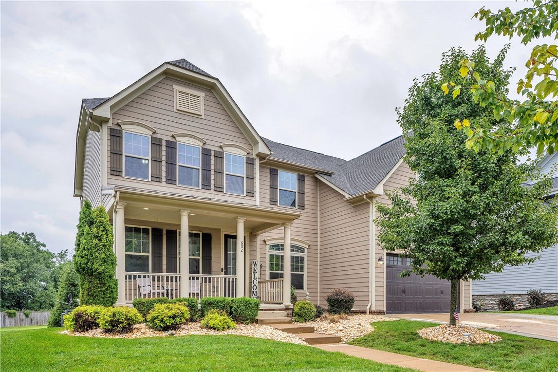 602 Chilliwack Ln, Mars, PA 16046