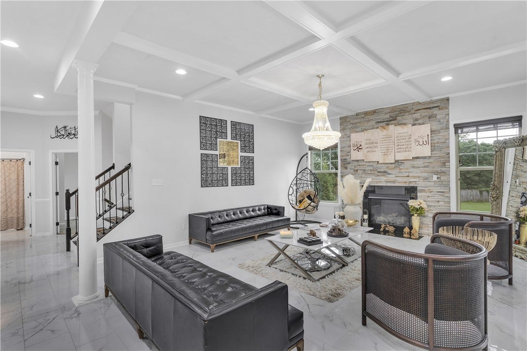 602 Chilliwack Ln, Mars, PA 16046