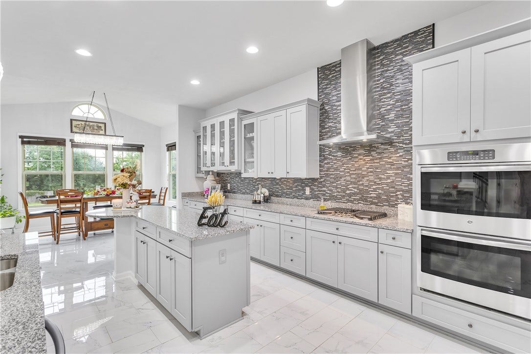 602 Chilliwack Ln, Mars, PA 16046