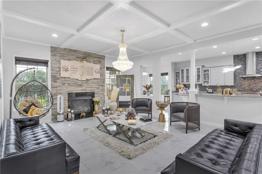 602 Chilliwack Ln, Mars, PA 16046