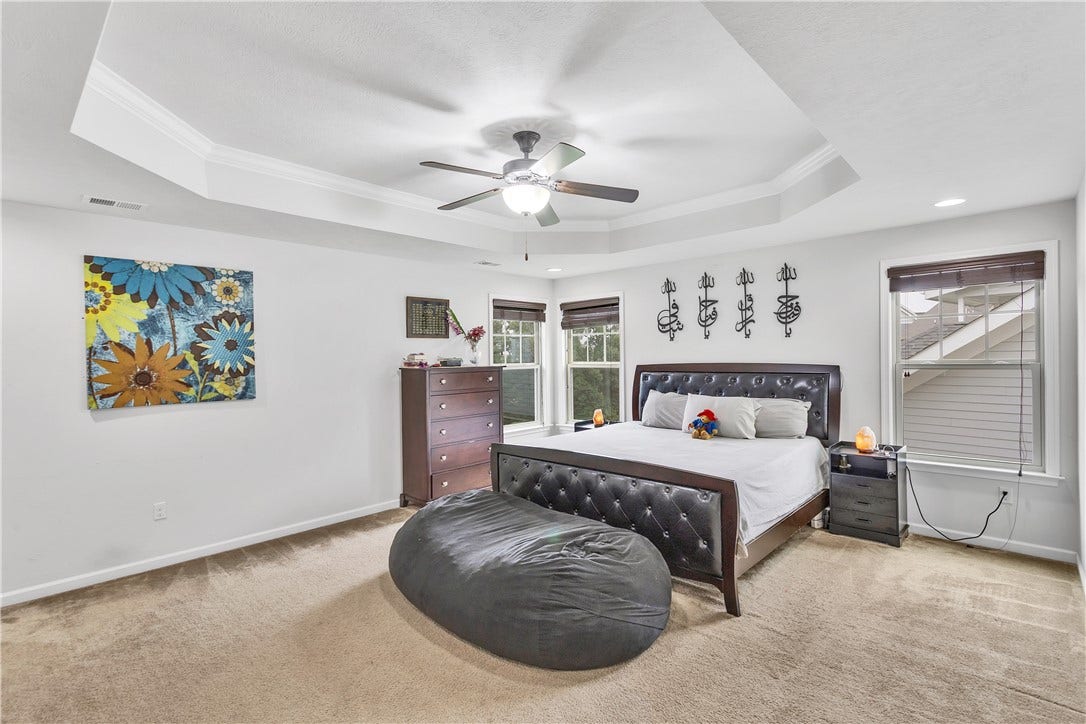 602 Chilliwack Ln, Mars, PA 16046
