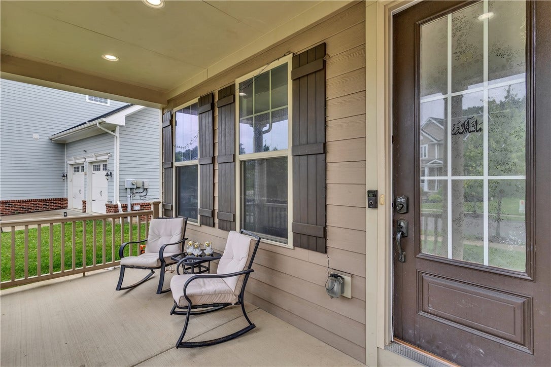 602 Chilliwack Ln, Mars, PA 16046