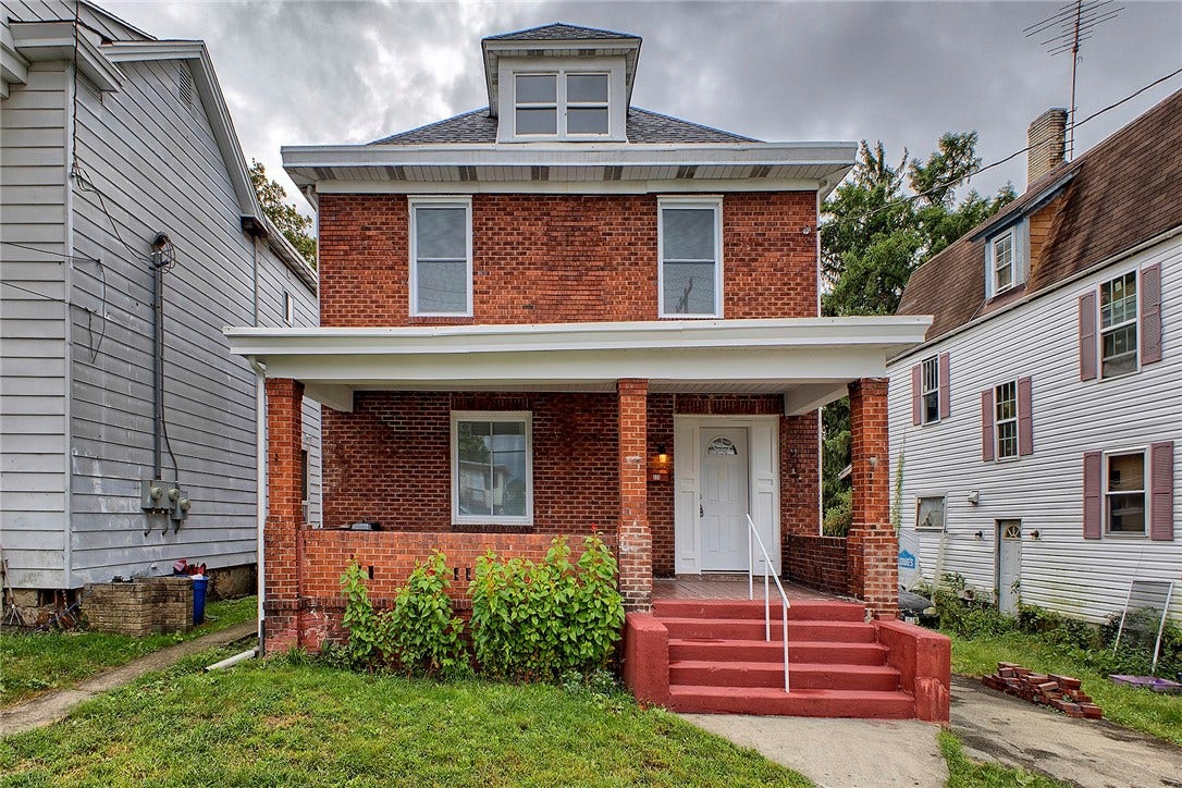 229 Crossland Avenue, Uniontown, PA 15401
