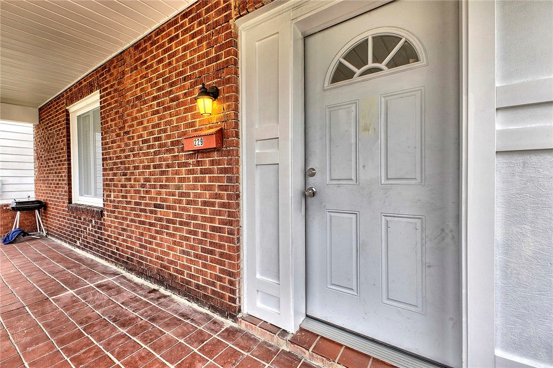 229 Crossland Avenue, Uniontown, PA 15401