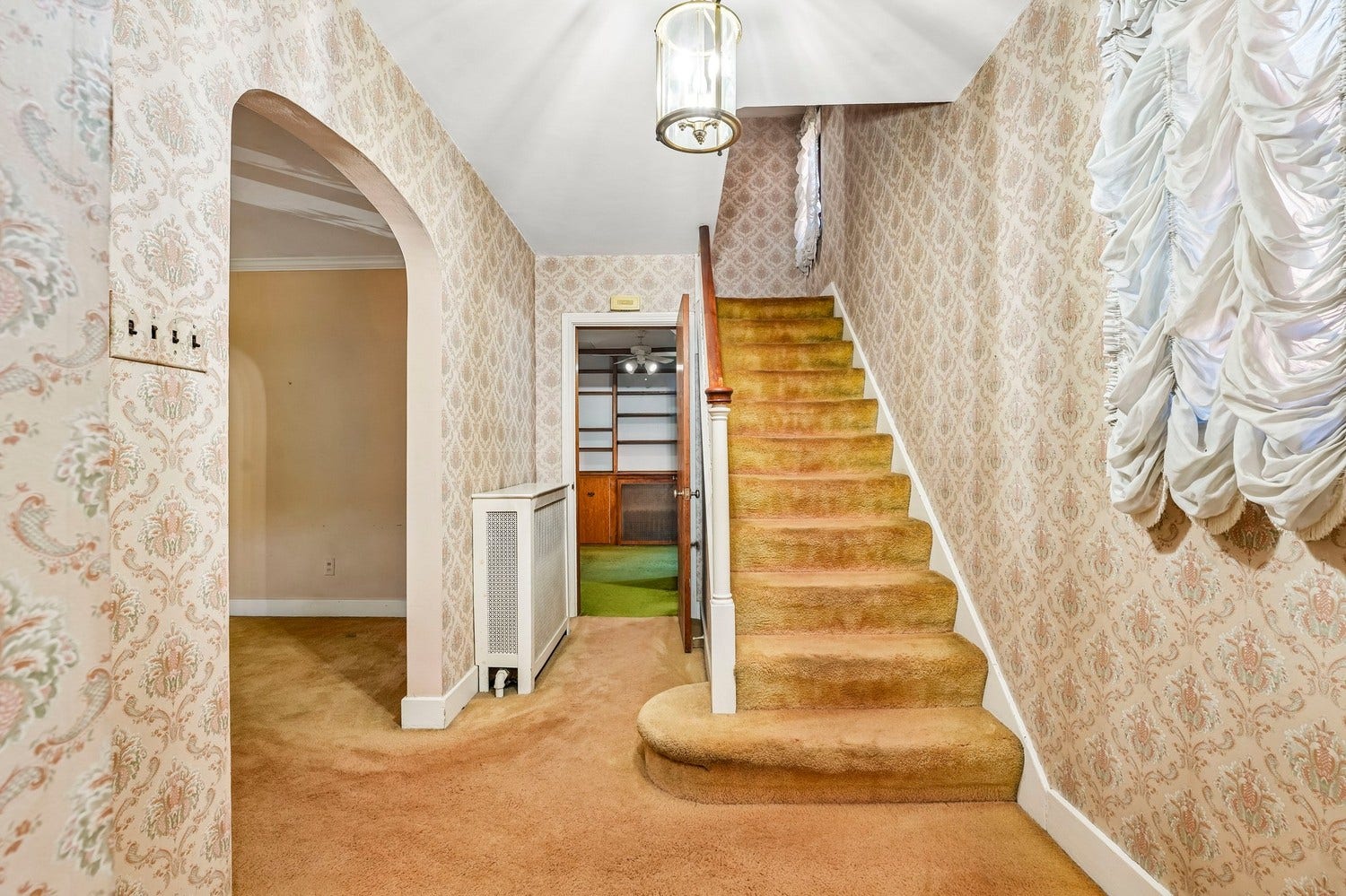 256 Cascade Road, Pittsburgh, PA 15221 256 Cascade Road, Pittsburgh, PA 15221