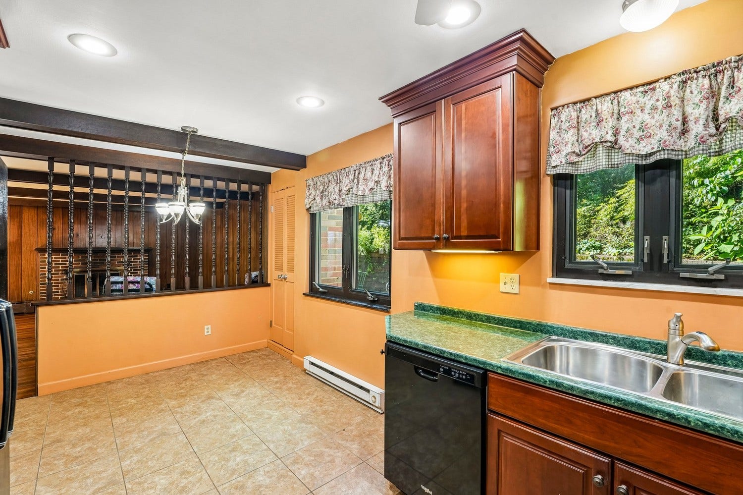 256 Cascade Road, Pittsburgh, PA 15221 256 Cascade Road, Pittsburgh, PA 15221