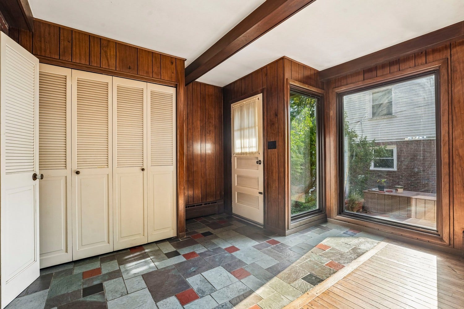 256 Cascade Road, Pittsburgh, PA 15221 256 Cascade Road, Pittsburgh, PA 15221