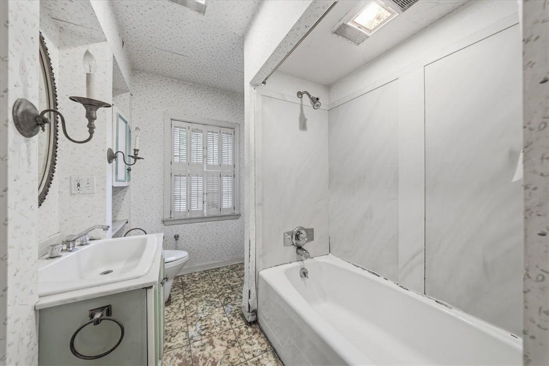 4448 Mount Royal Blvd, Allison Park, PA 15101