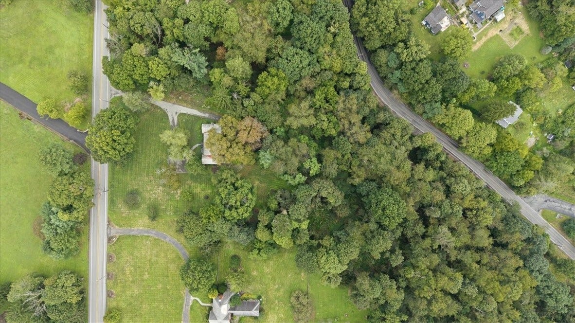 4448 Mount Royal Blvd, Allison Park, PA 15101
